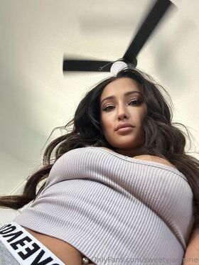 Jasmine รูป OnlyFans เปลือยรั่วไหล 32