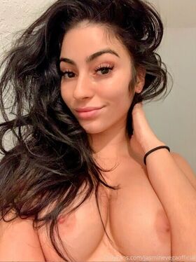 Jasmine Vega Nude Leaks OnlyFans Photo 2