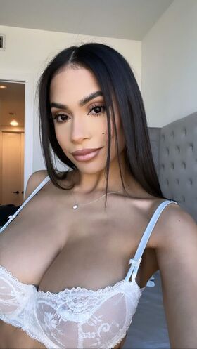 jaylynnpham Nøgne lækkede OnlyFans foto 6