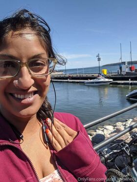 Jazzy Jasmine Nude Leaks OnlyFans Photo 7