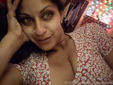 Jazzy Jasmine Nude Leaks OnlyFans Photo 29