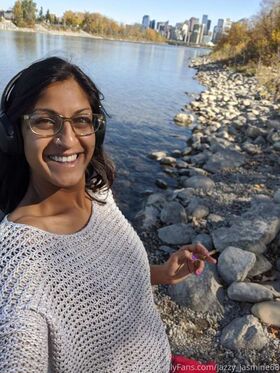 Jazzy Jasmine Nude Leaks OnlyFans Photo 30