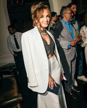 Jennifer Lopez Nude Leaks OnlyFans Photo 25
