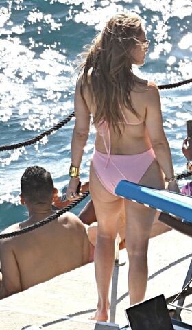 Jennifer Lopez Nude Leaks OnlyFans Photo 225