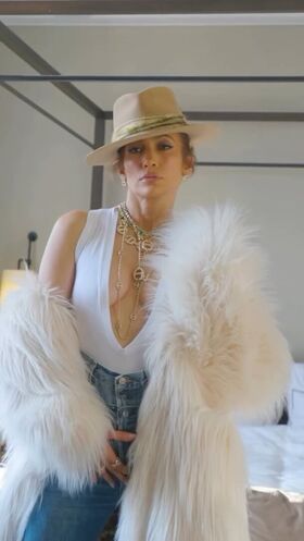 Jennifer Lopez Nude Leaks OnlyFans Photo 388