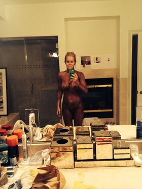 Jenny McCarthy Nude Leaks OnlyFans Photo 12