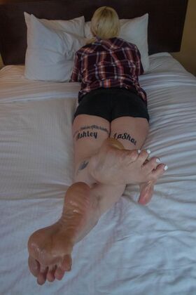 Joey's Feet Girls Nude Leaks OnlyFans Photo 100