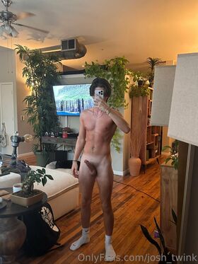 josh_twink Nude Leaks OnlyFans Photo 13