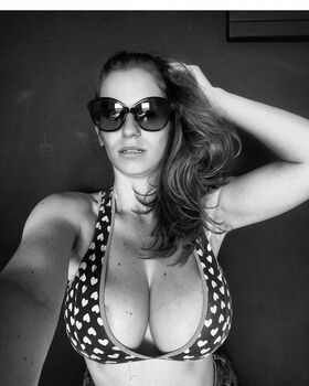 Ju Luz Photo divulguée nue OnlyFans 11