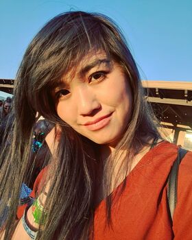 Julia Chow Nude Leaks OnlyFans Photo 2