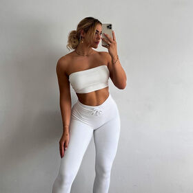 Julia Leonie Nude Leaks OnlyFans Photo 6