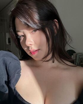 Julia Mayumi Nude Leaks OnlyFans Photo 1