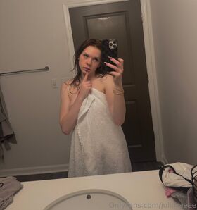 juliaraeee Ảnh OnlyFans khỏa thân rò rỉ 25