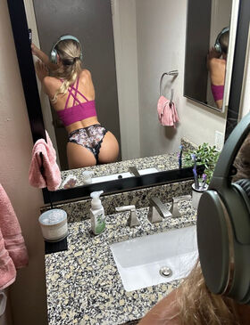 Justine Ouellet Nude Leaks OnlyFans Photo 26