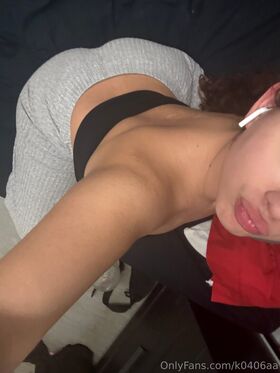 k0406aa Foto filtrada desnuda de OnlyFans 39