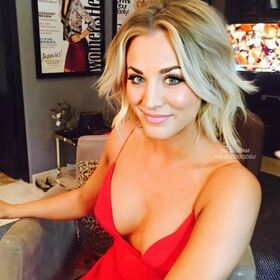 Kaley Cuoco Nude Leaks OnlyFans Photo 21