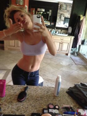 Kaley Cuoco Nude Leaks OnlyFans Photo 219