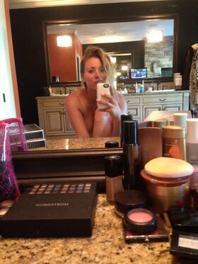 Kaley Cuoco Nude Leaks OnlyFans Photo 341