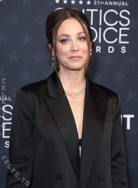 Kaley Cuoco नग्न लीक OnlyFans फोटो 744