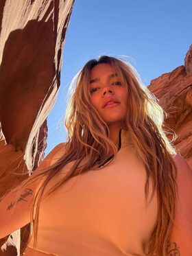 Karol G Çıplak Sızdırılmış OnlyFans Fotoğrafı 248