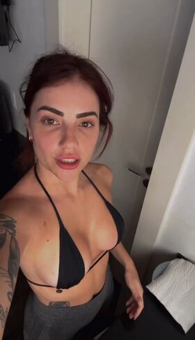 Karol Queiroz Nude Leaks OnlyFans Photo 11