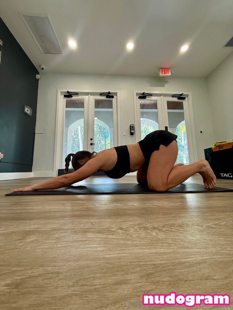 Karolina-kowalkiewicz