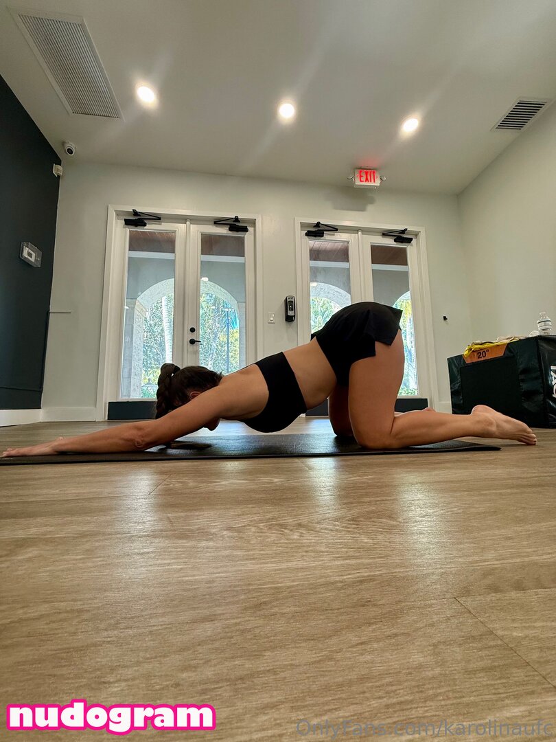 Karolina-kowalkiewicz