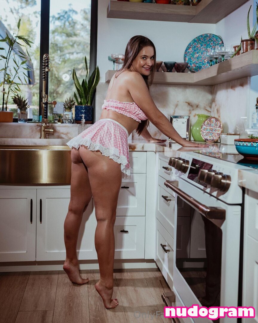 Karolina-kowalkiewicz