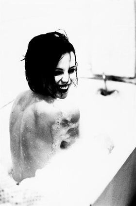 Kate Beckinsale Nude Leaks OnlyFans Photo 532