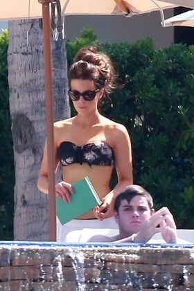 Kate Beckinsale Nude Leaks OnlyFans Photo 575