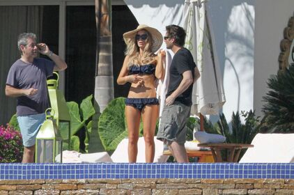 Kate Beckinsale Nude Leaks OnlyFans Photo 597