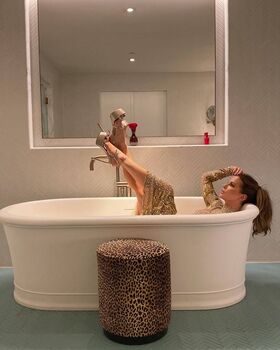 Kate Beckinsale Nude Leaks OnlyFans Photo 630