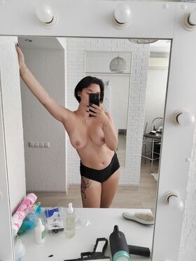 Kate Koss Nude Leaks OnlyFans Photo 130