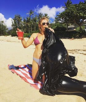 Katee Sackhoff Nude Leaks OnlyFans Photo 19