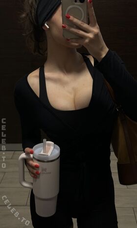 Kathiepr 유출된 누드 OnlyFans 사진 44