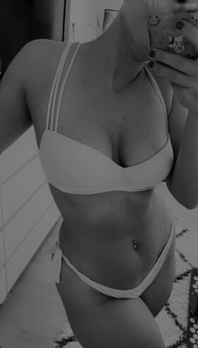 Katjaxlena (katjaxlena_sensual)