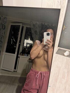 Katy Naumova Nude Leaks OnlyFans Photo 3