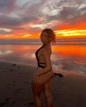 Kayla Manousselis Nude Leaks OnlyFans Photo 12