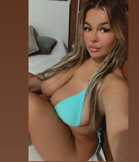Kayleigh Thomsen Nude Leaks OnlyFans Photo 15