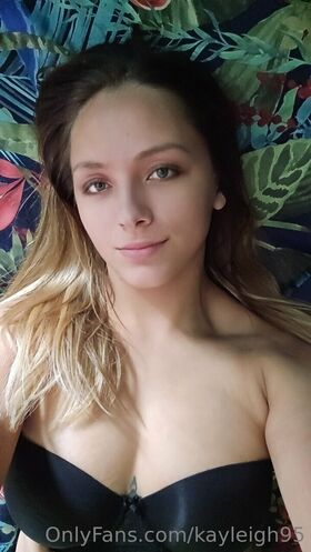 kayleigh95 Nude Leaks OnlyFans Photo 9