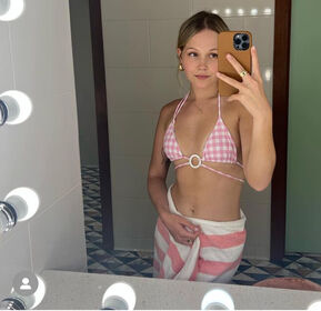 Kelli Berglund Nude Leaks OnlyFans Photo 7