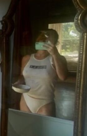Kelli Garner Nude Leaks OnlyFans Photo 15