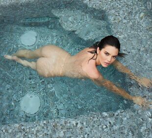 Kendall Jenner Nude Leaks OnlyFans Photo 48