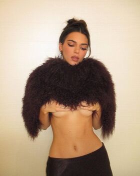 Kendall Jenner Nude Leaks OnlyFans Photo 564