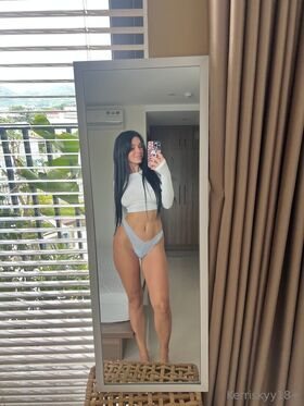 Kerri Sky Photo divulguée nue OnlyFans 56