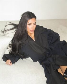 Kim Kardashian Nude Leaks OnlyFans Photo 355