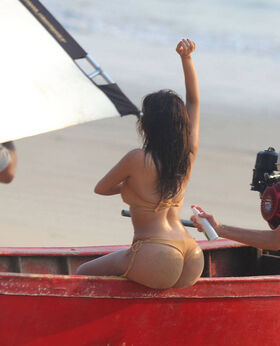 Kim Kardashian Nude Leaks OnlyFans Photo 373