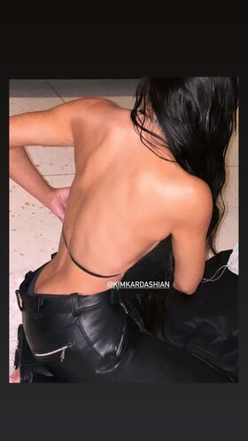 Kim Kardashian Nude Leaks OnlyFans Photo 569