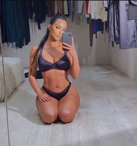 Kim Kardashian Nude Leaks OnlyFans Photo 702