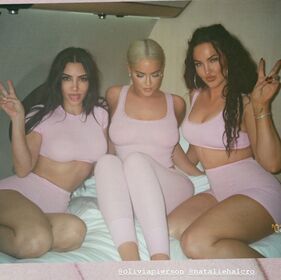 Kim Kardashian Nude Leaks OnlyFans Photo 803